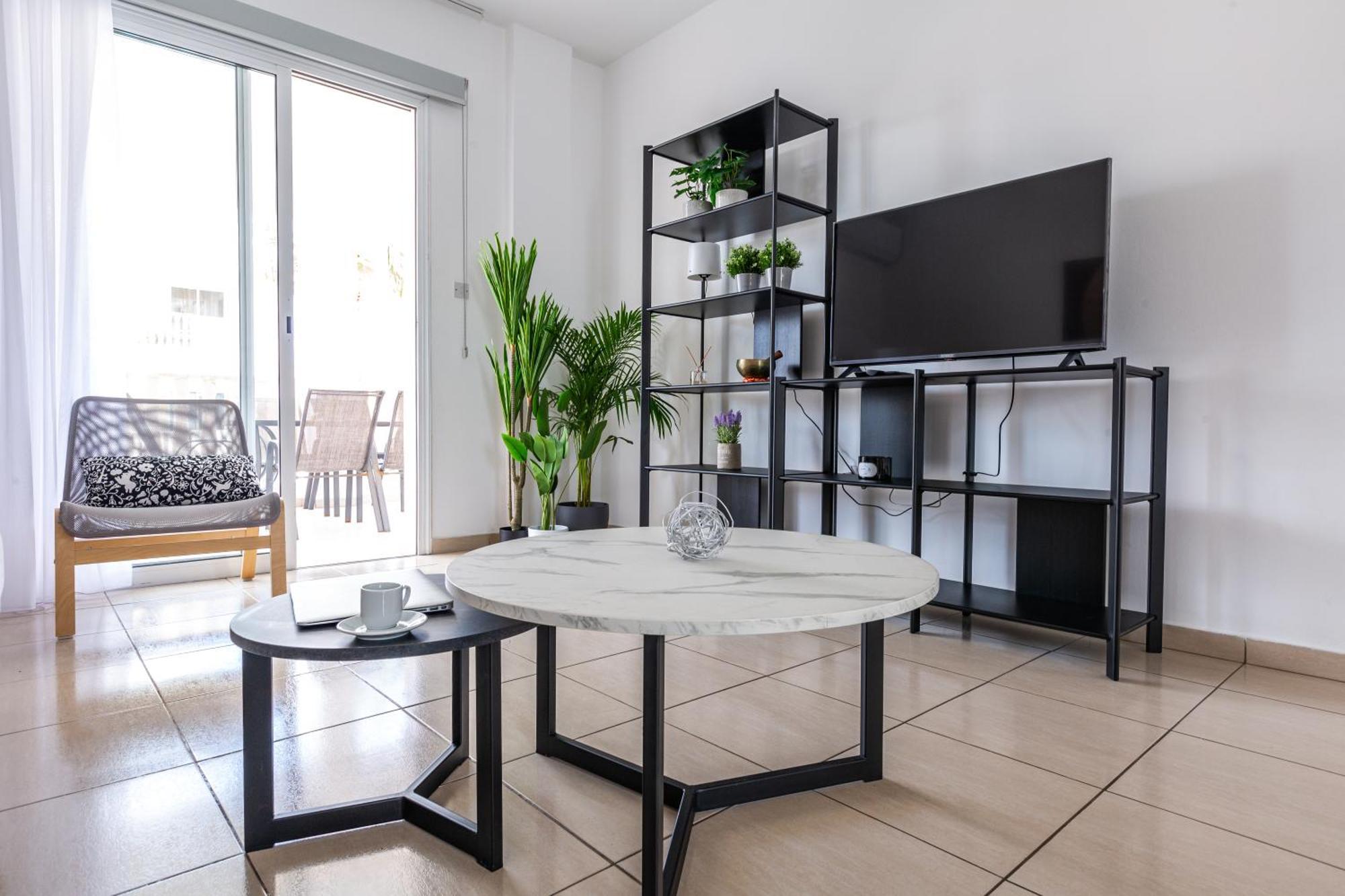 Beautiful 2 Bed Apartment In Paphos Cyprus Zewnętrze zdjęcie