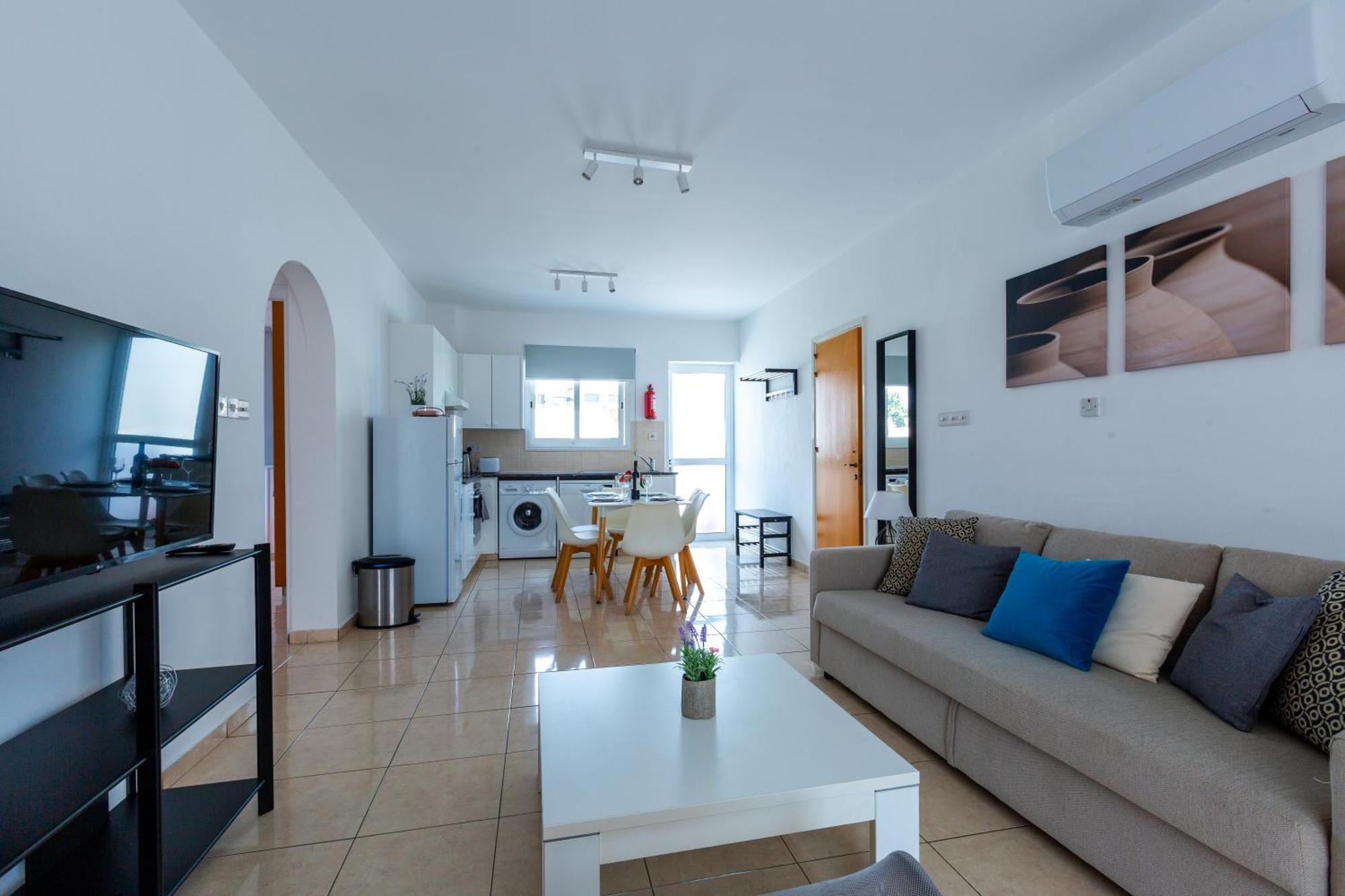 Beautiful 2 Bed Apartment In Paphos Cyprus Zewnętrze zdjęcie
