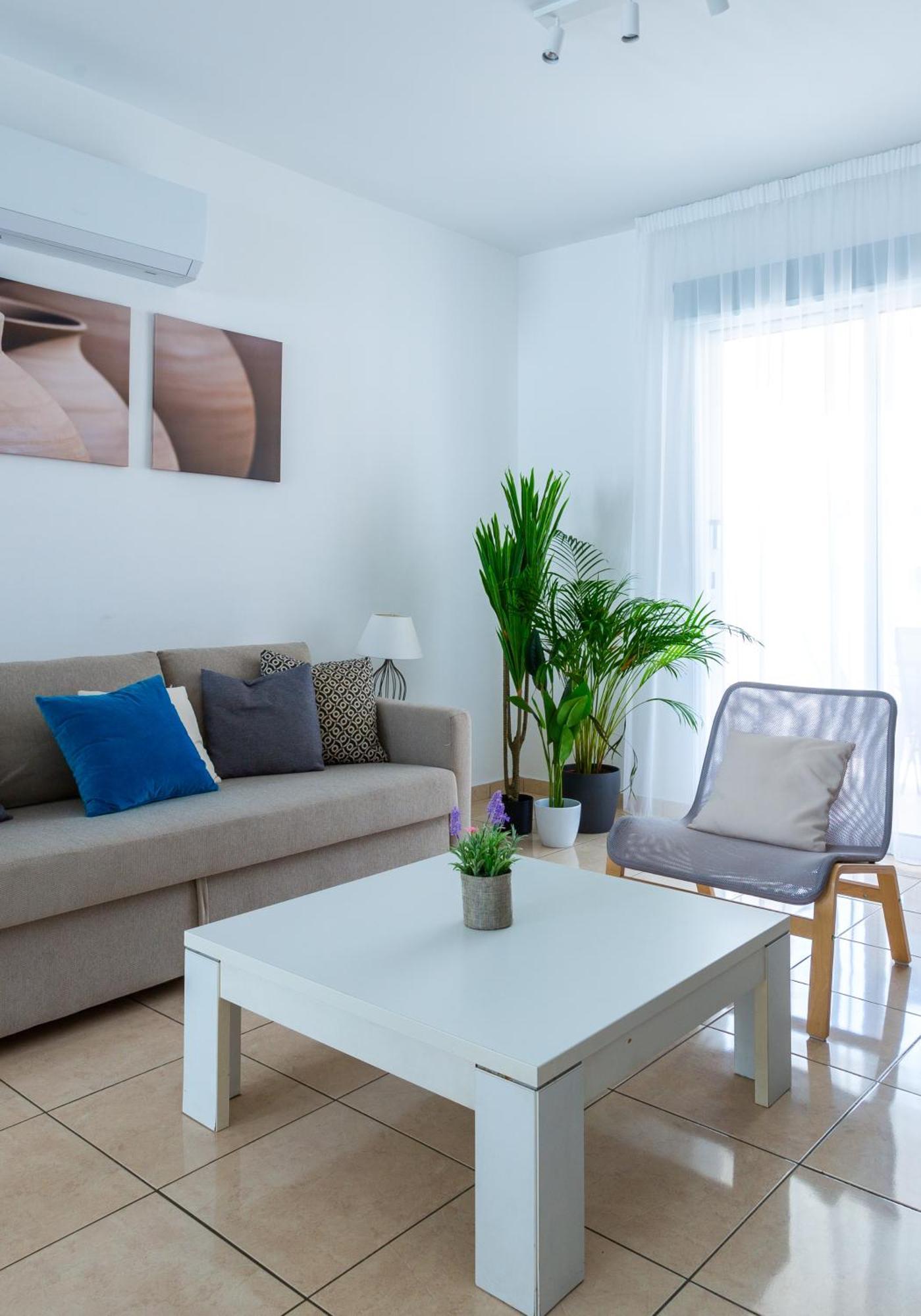 Beautiful 2 Bed Apartment In Paphos Cyprus Zewnętrze zdjęcie