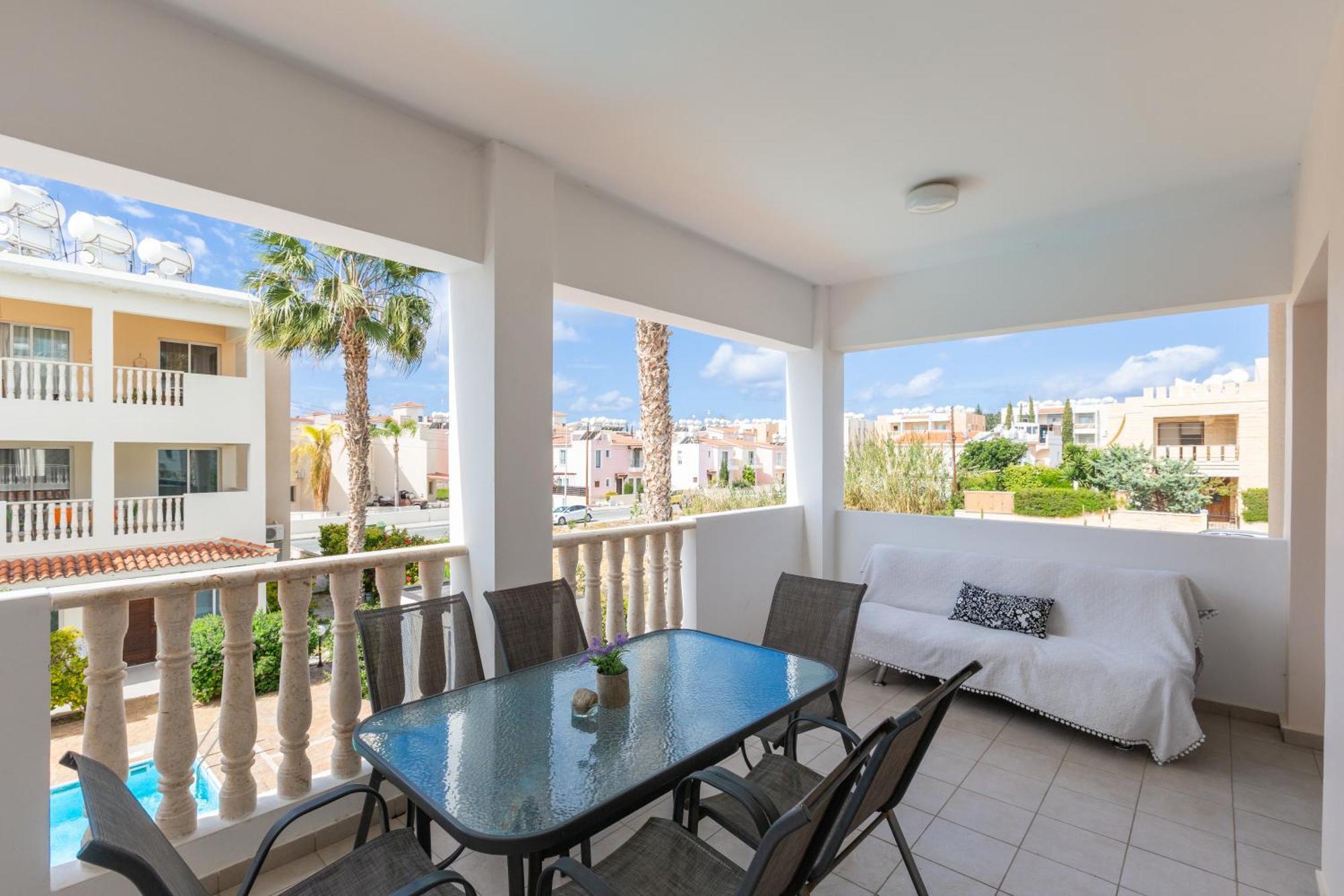 Beautiful 2 Bed Apartment In Paphos Cyprus Zewnętrze zdjęcie