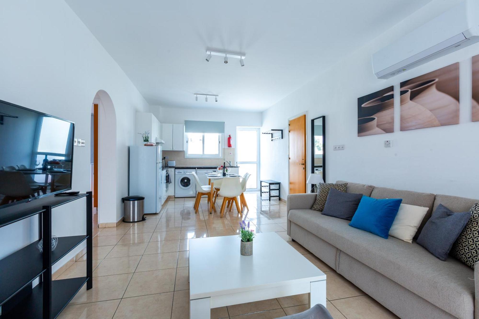 Beautiful 2 Bed Apartment In Paphos Cyprus Zewnętrze zdjęcie