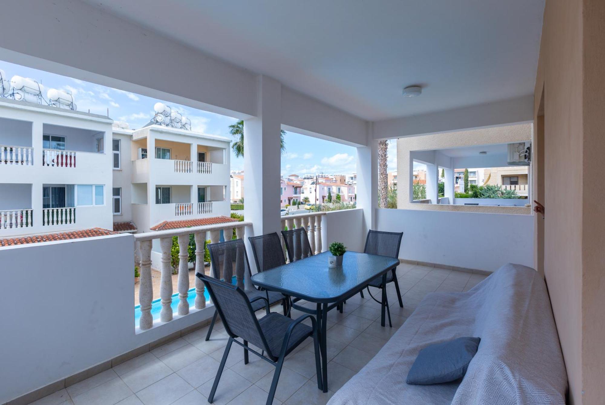 Beautiful 2 Bed Apartment In Paphos Cyprus Zewnętrze zdjęcie